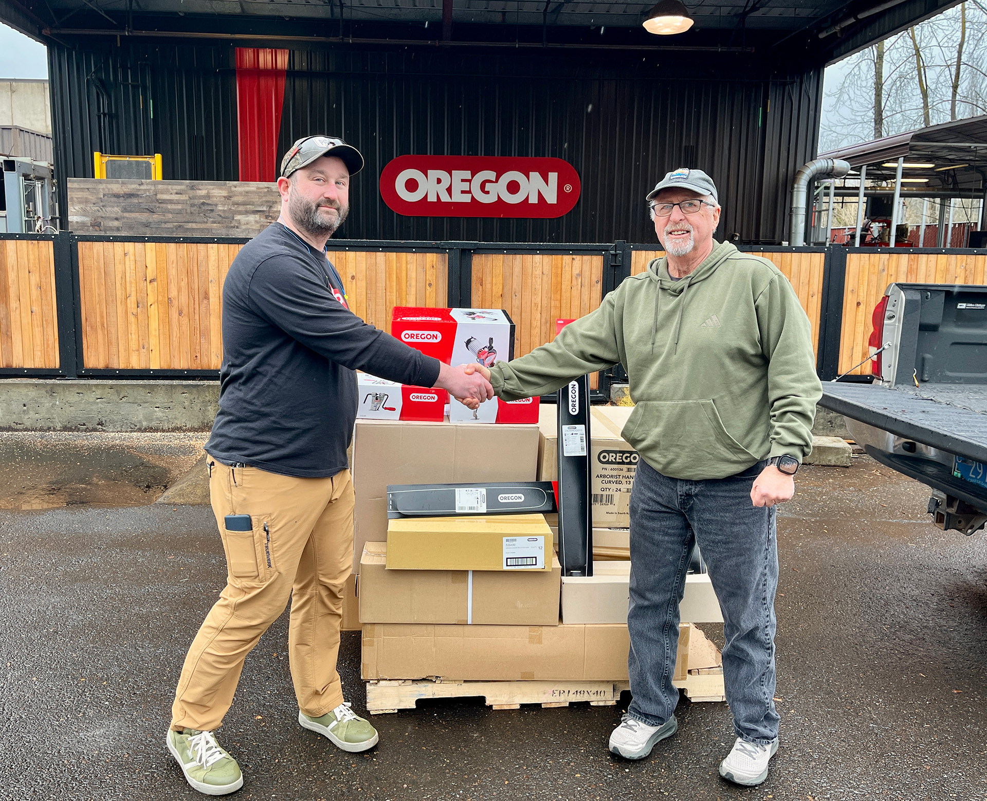 Oregon Tool Donating to Cascade Volunteers